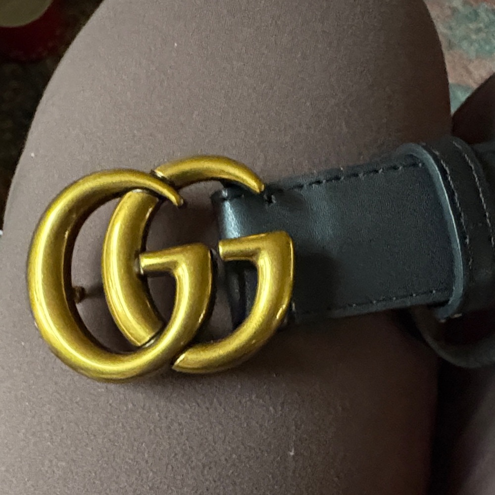 Gucci Black Leather Belt with Gold GG Emblem
